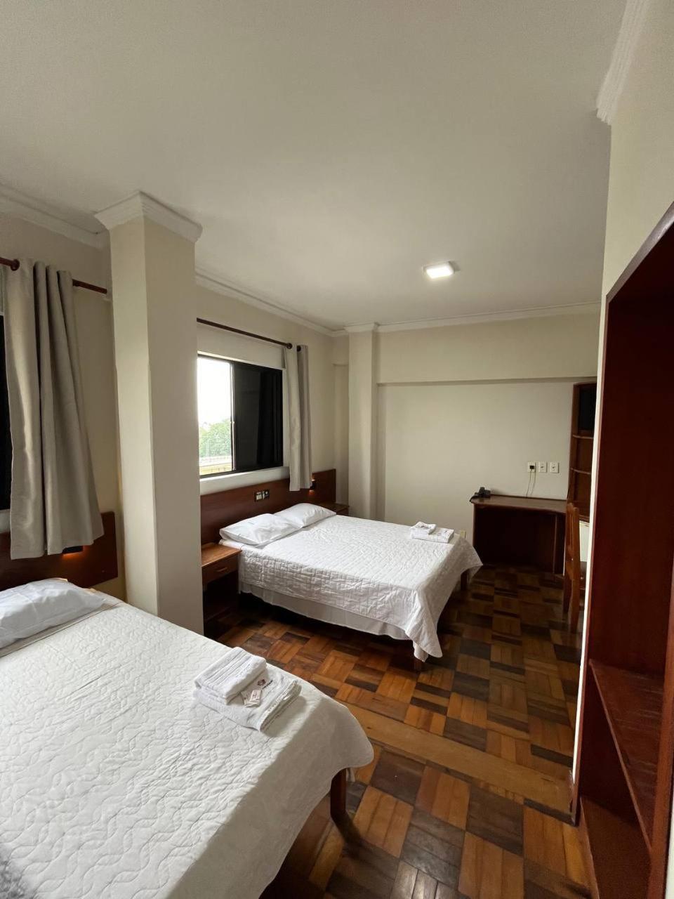 Acomodare Hotel- Sob Nova Direcao Tubarao Exterior photo